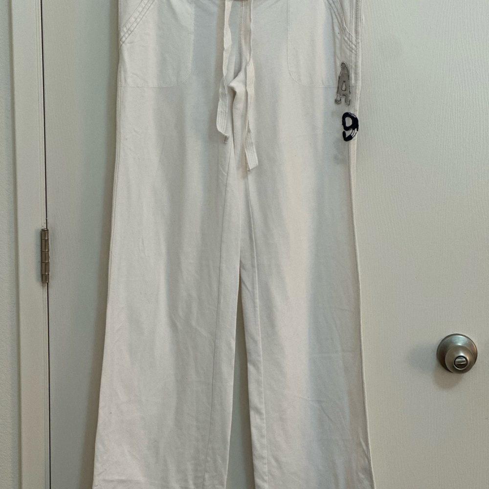 Abercrombie & Fitch White Wide-Leg High-Waisted Pants